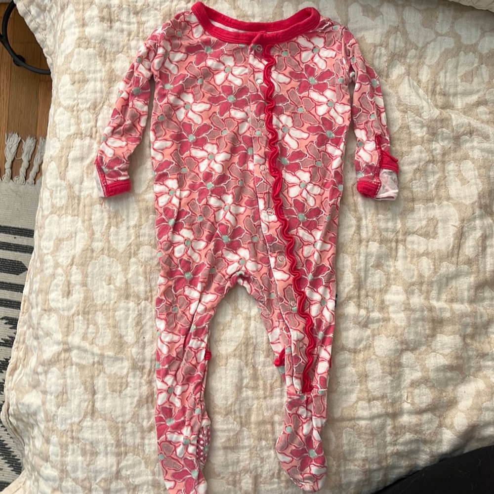 Kickee pants ruffle snap footie
